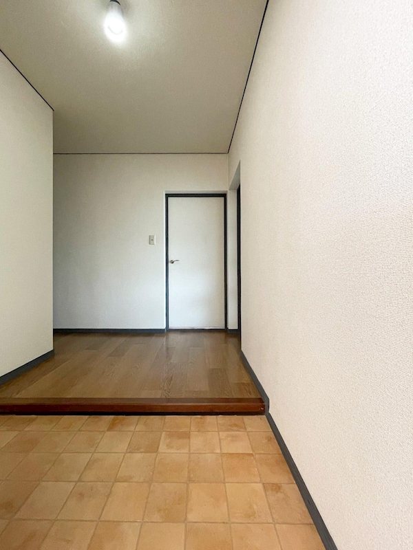 第3ハイタウン春日 玄関