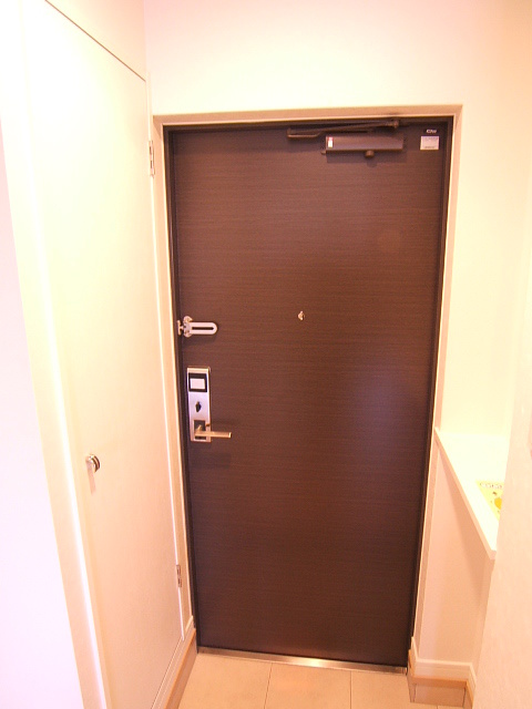 エンクレスト赤坂 玄関