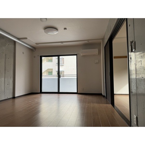 ヒルズ桜坂南 リビング