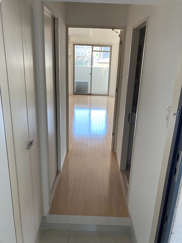 アソシアグロッツォ日赤通り 玄関