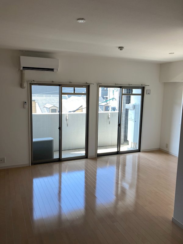 アソシアグロッツォ日赤通り リビング