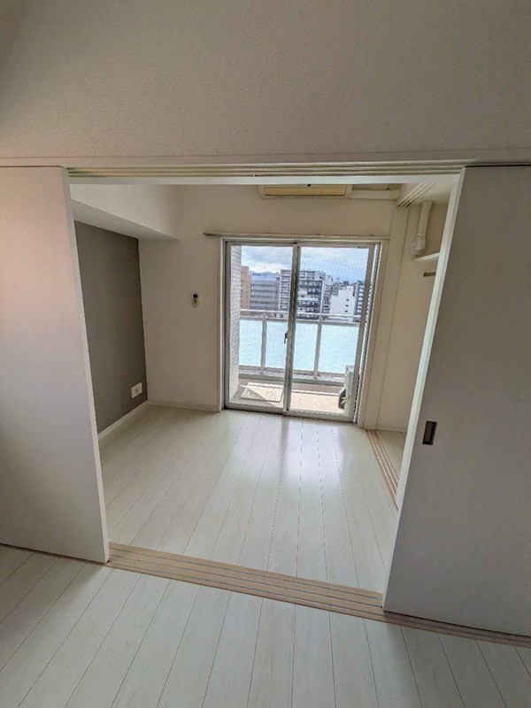 レジデンシャルヒルズリバープレイス リビング