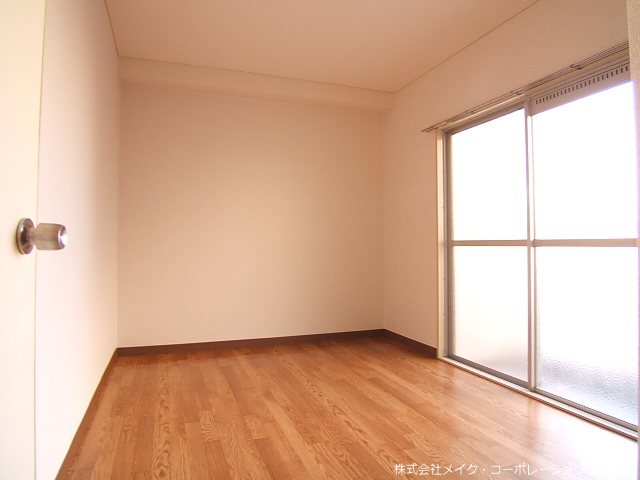 藤和野間コープ ベッドルーム