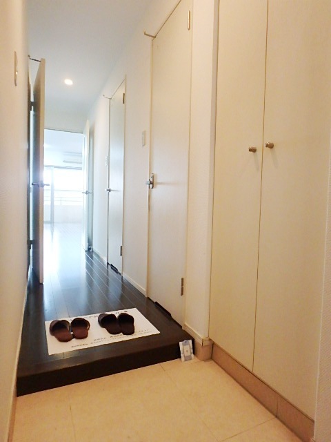 グランパーク天神 玄関