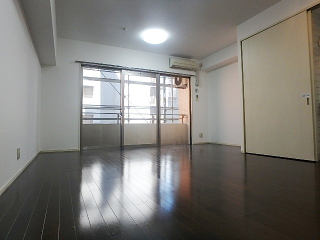 グランパーク天神 リビング