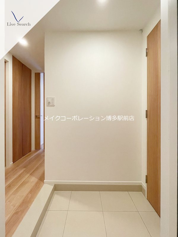 RJRプレシア六本松 玄関