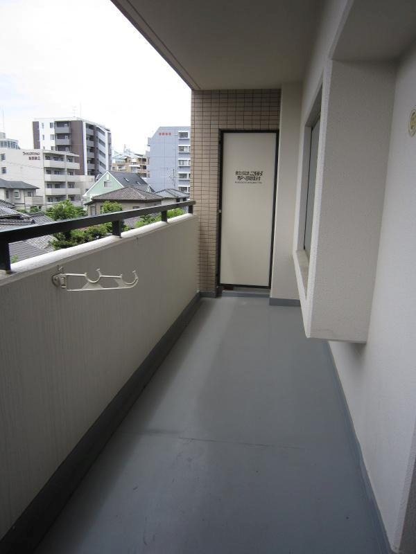 鳥飼中央ビル ベランダ