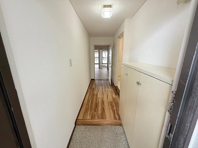 玄関 新松嵜ビル 玄関