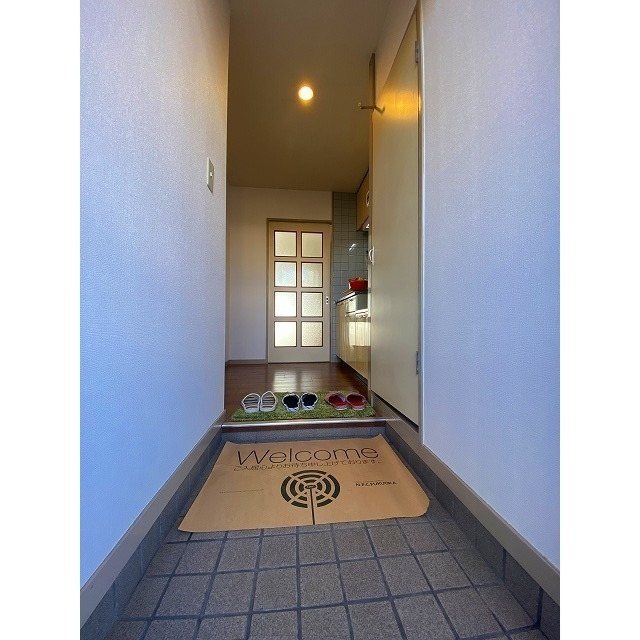 スリーMハイツ 玄関