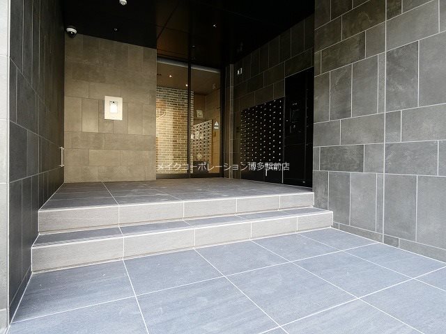 LANDIC PREMIUM HAKATA 外観