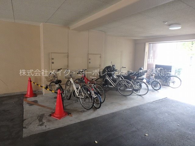 ヴォーヌンク博多駅東 その他12