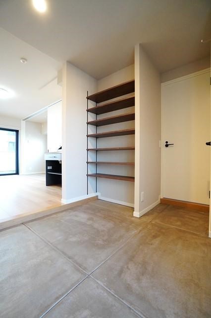 玄関 デュオフラッツ西新EAST 玄関