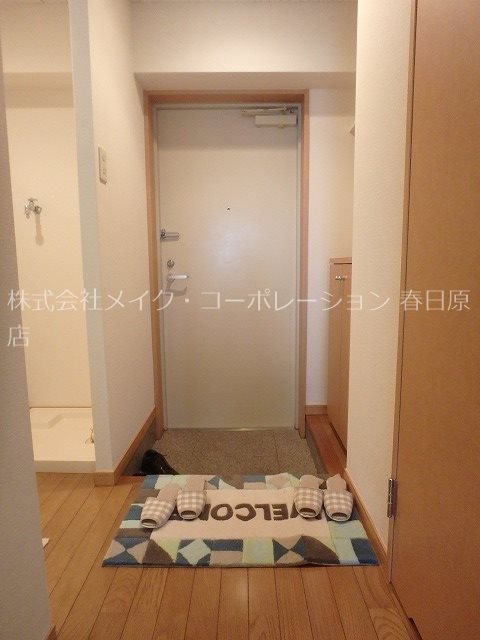 エース参番館 玄関