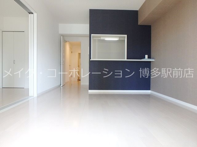 モダンパラッツォ県庁口 リビング