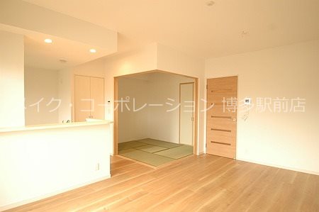 第9ケイコーマンション駅南 リビング