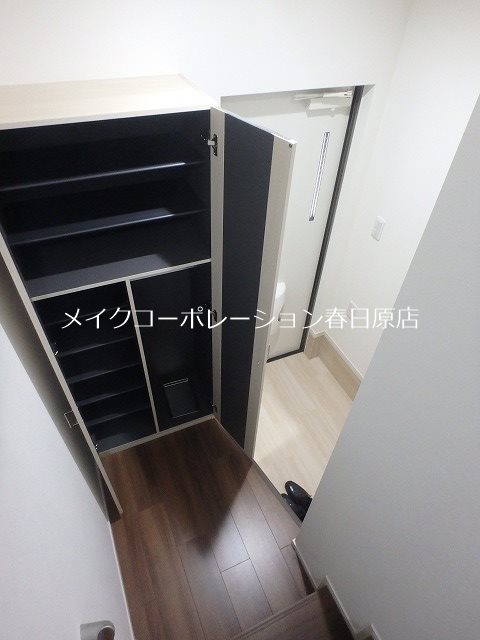 写真は同型タイプ カンポドーロ 玄関