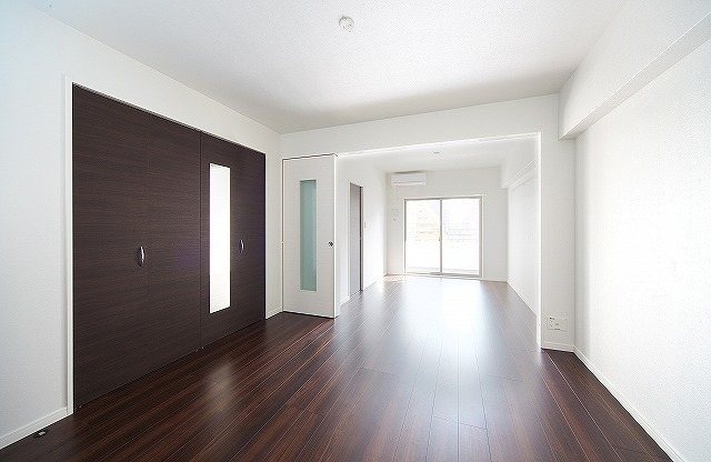 エンクレスト大手門Ⅲ リビング