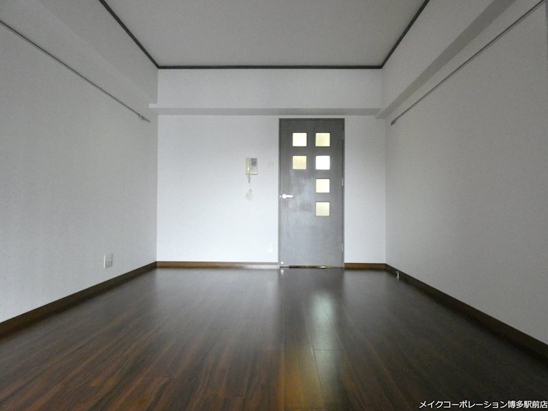 ロイヤル呉服 リビング