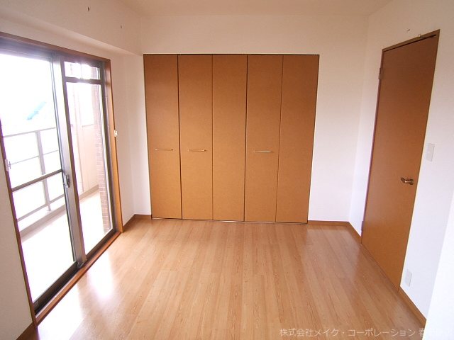 写真は同型タイプ サンライトキャッスル ベッドルーム