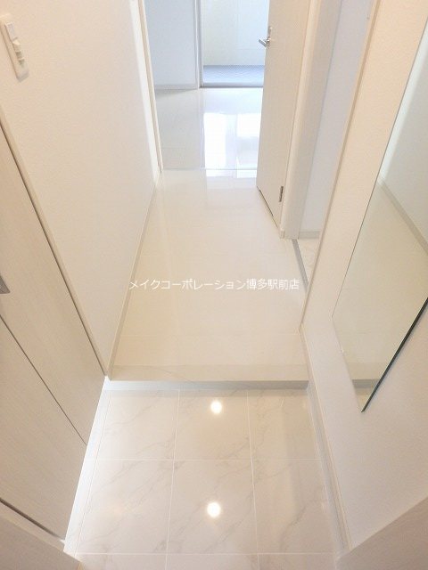 ヴィラ博丈下川端 玄関