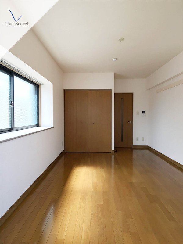 写真は同型タイプ クリスタルビル ベッドルーム