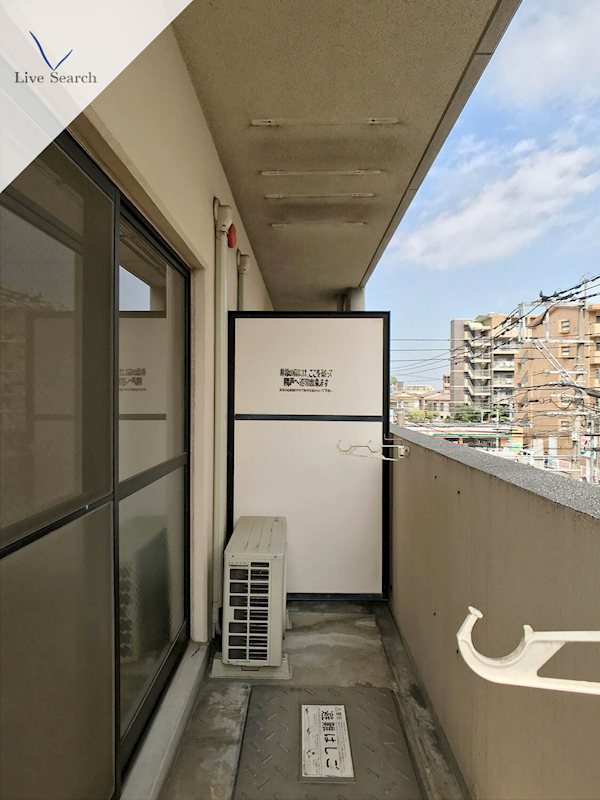 写真は同型タイプ クリスタルビル ベランダ