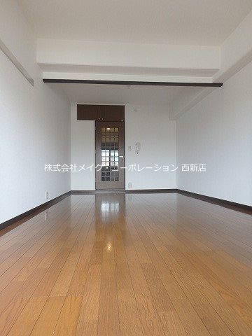 リュージュ飯倉～ネット無料～ リビング