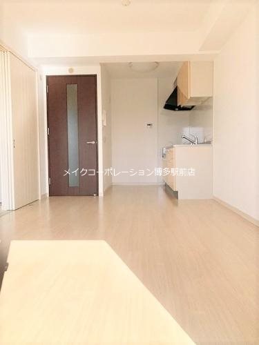 コンフォール博多駅南  リビング