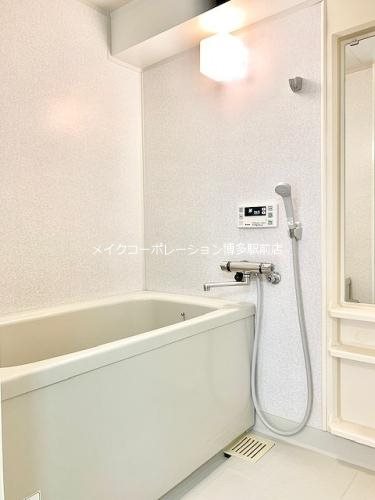 コンフォール博多駅南  風呂画像