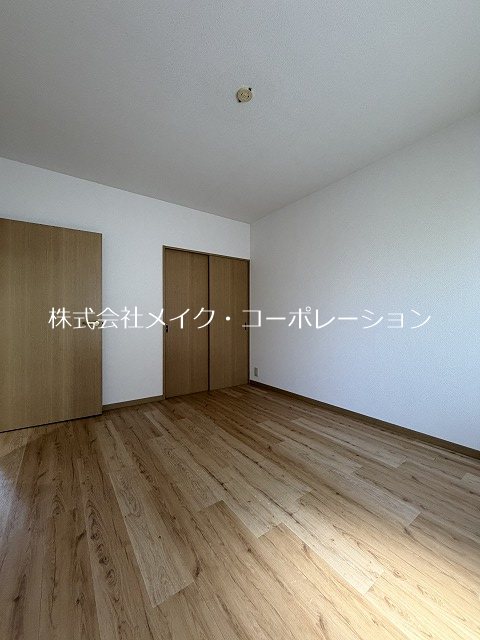 O・C・アパルタメント ベッドルーム