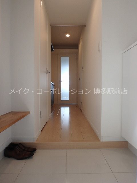 ウェルブライト博多 玄関