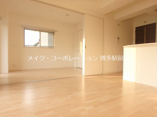 サンフェリーチェ博多駅南 リビング