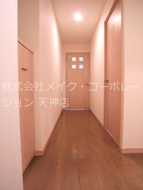 エムロード平尾 玄関