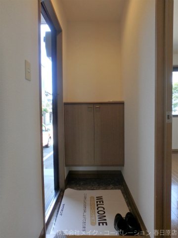 リベルテ若葉台 玄関