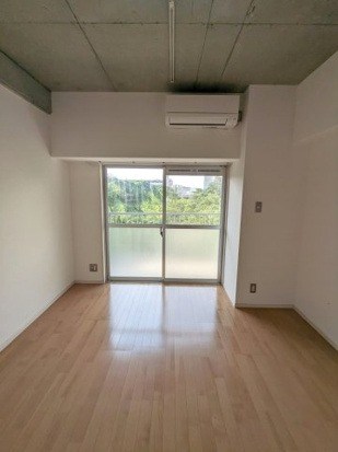 インペリアル舞鶴 リビング