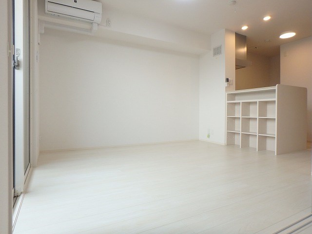 D-roomメゾン空港通 リビング