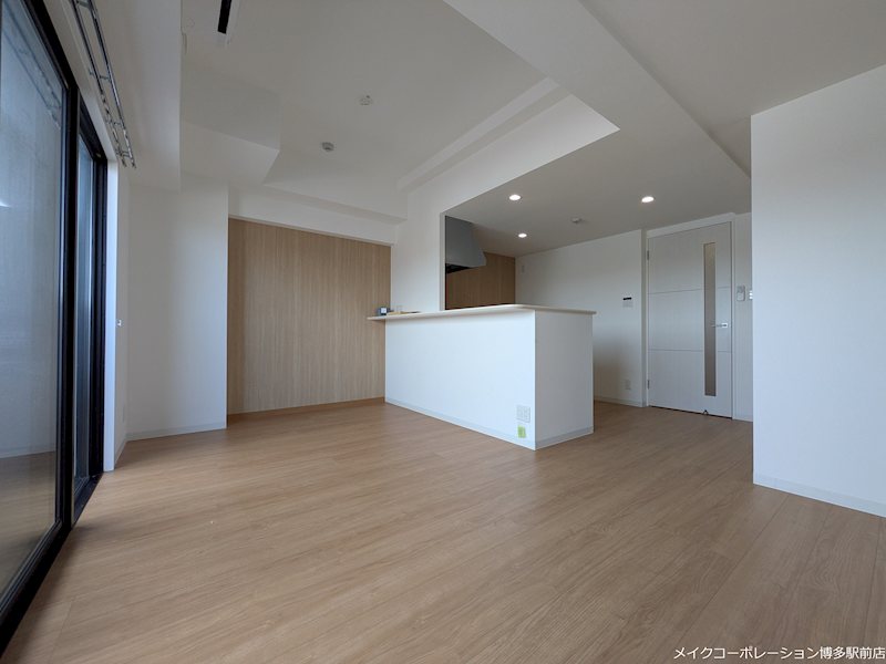 ニュークリエイト若久  リビング