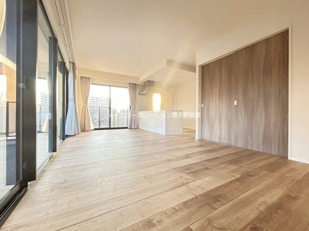 MJR千早ミッドスクエア リビング