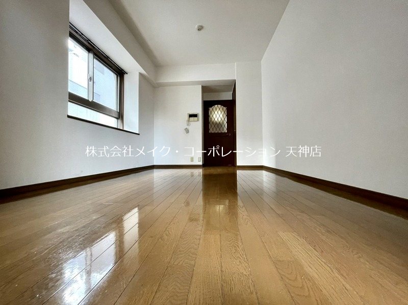 ピュアドームサウスイースト天神 リビング