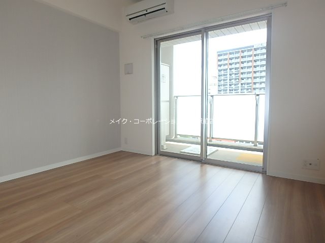 コモテリア渡辺通 リビング