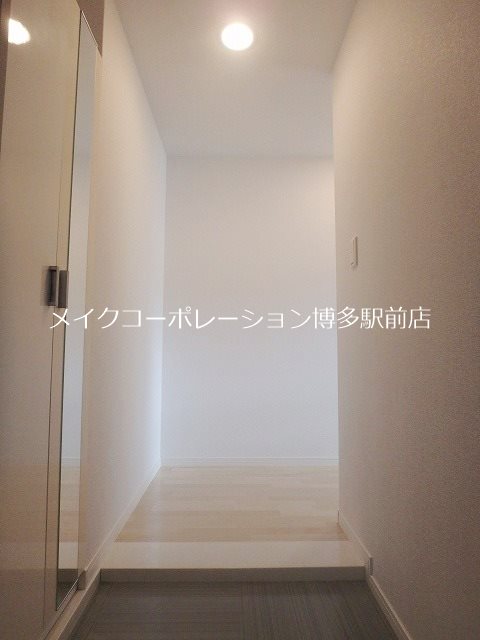 プレミール　ホサカ 玄関