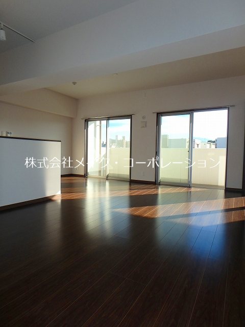 マウレイア リビング