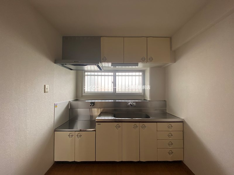 オヌキ新博多ビル キッチン