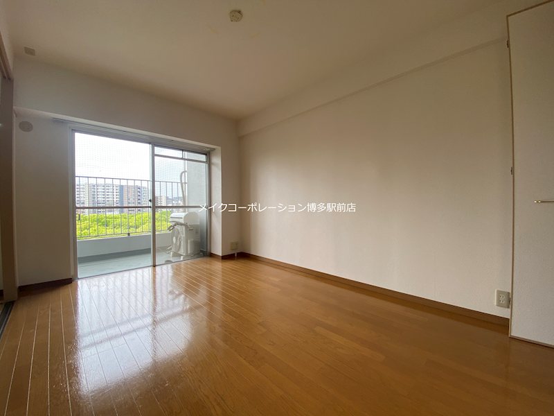 オヌキ新博多ビル ベッドルーム