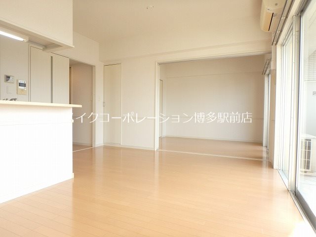 クリムゾン吉塚  その他5