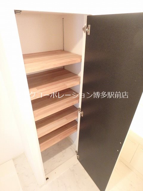 クリムゾン吉塚  その他16