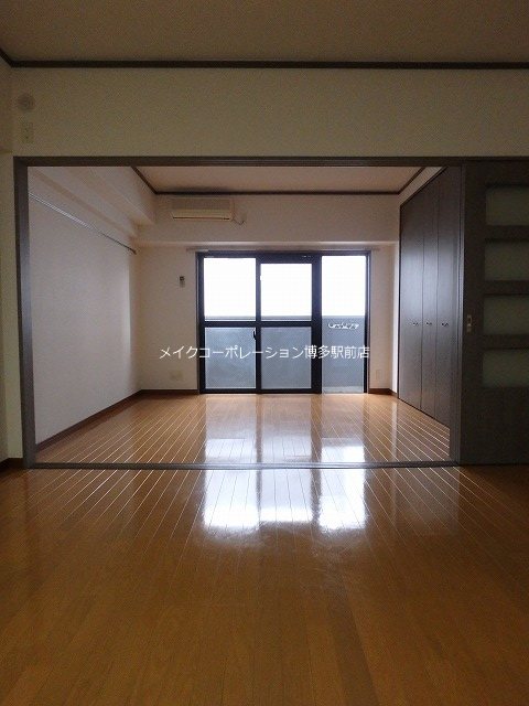 ロイヤル神屋 ベランダ