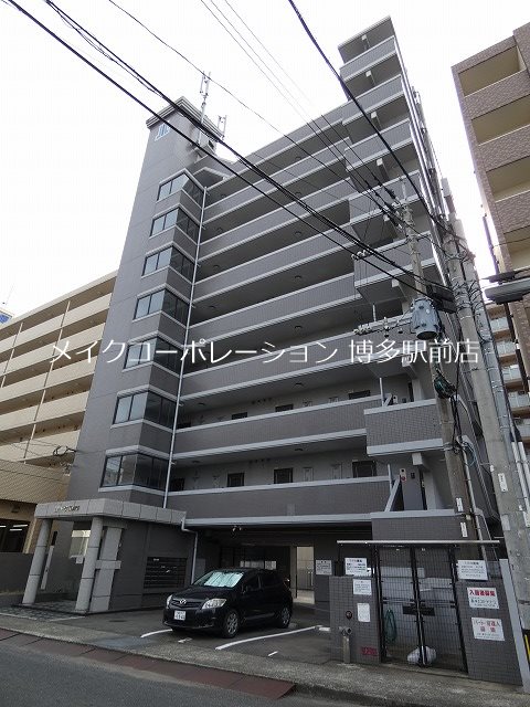 エステートモア博多駅南 外観