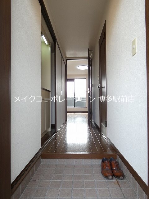 エステートモア博多駅南 玄関