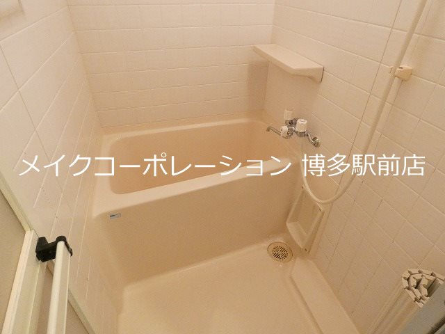 エステートモア博多駅南 風呂画像